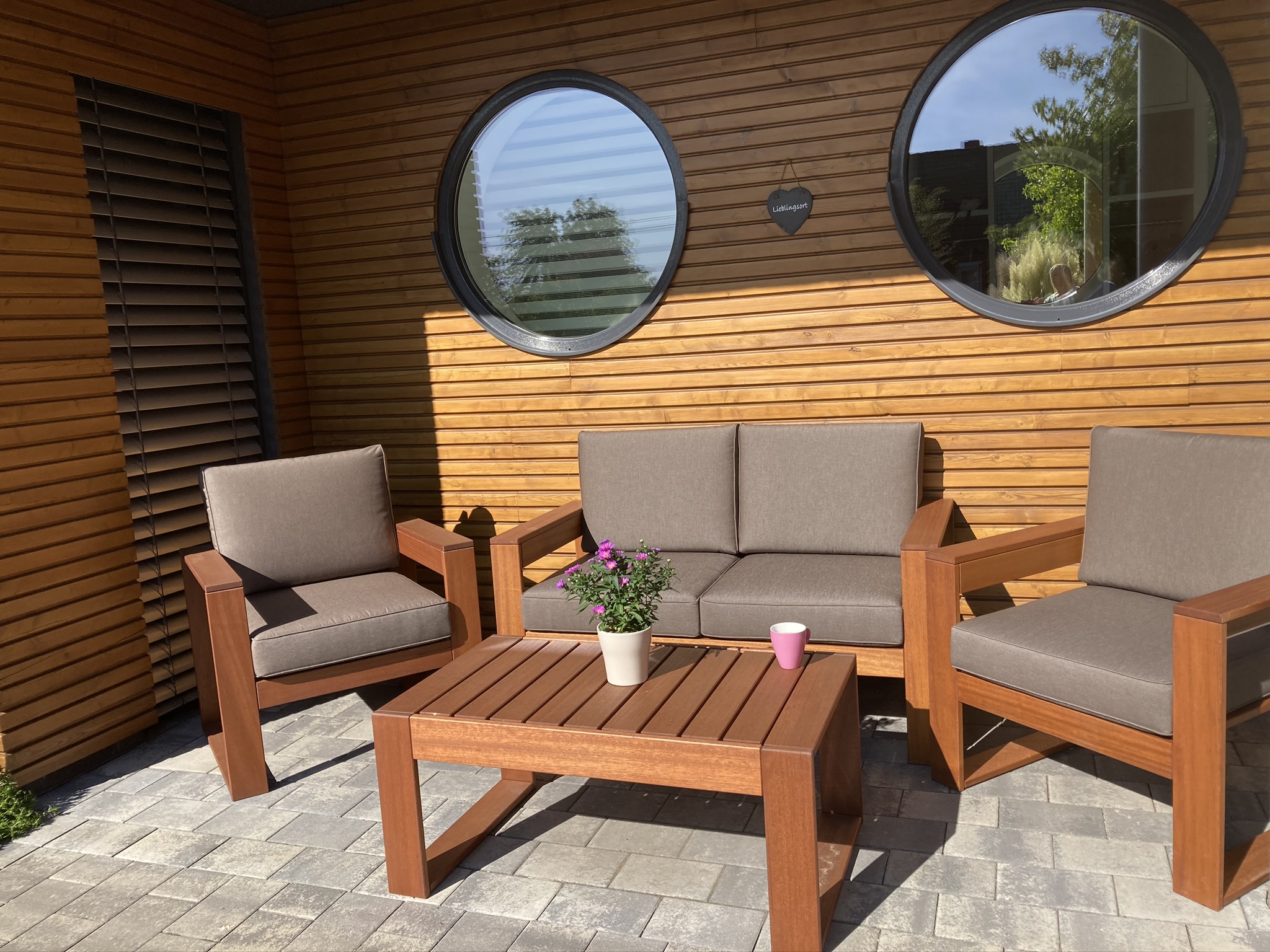 Loungemöbel Set — Die Ideentischlerei